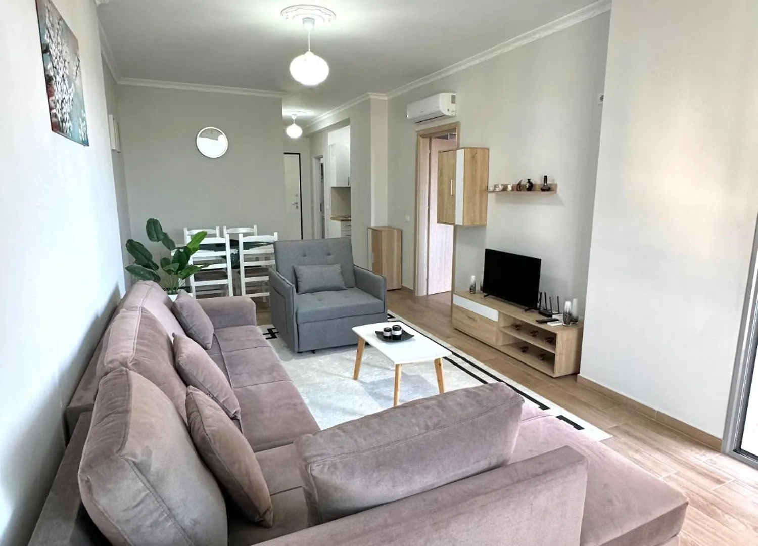 Jemmy'S Apartment Vlore
